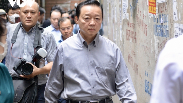 PHÓ THỦ TƯỚNG TRẦN HỒNG HÀ K’ĐƯƠI MOON ĐÂH CHA MÊỆT LÊY, BHRỢ GHIT TU BHIỆC ROOH CAT ĐHỊ TRUNG KÍNH