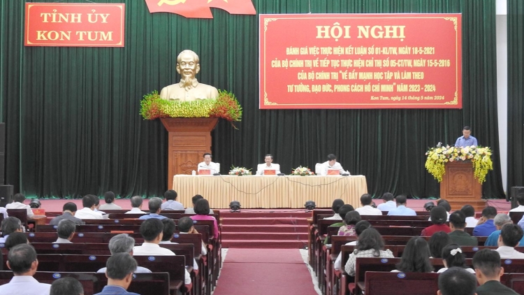 Kon Tum ntrôl dăng nti n’hanh ƀư tĭng nău mĭn, nău rêh, pah kan Hồ Chí Minh