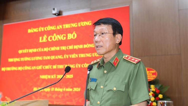 Anih tơm Chĭnh trĭ athei ƀok Thượng tướng Lương Tam Quang pơm Bí thư Anih jang Đảng Kŏng an Trung ương