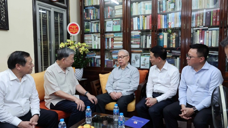 Kơdră chĕp pơgơ̆r Teh đak Tô  Lâm năm ngôi păng hmach chơt hơ iă ăn rim bơngai jang chih kơtơ̆ng ang sơnăm ‘lŏ kră