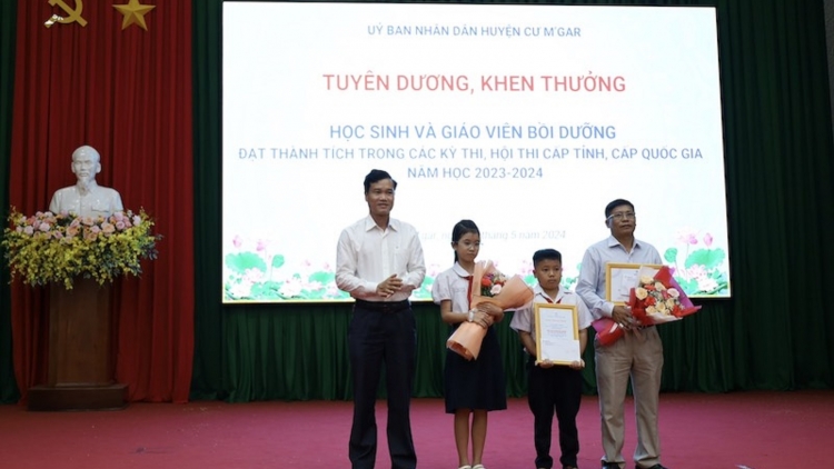  Dak Lak mâo 2 klei pah mni mơ̆ng klei bi lông “Phung hđeh hŏng klei thâo ba yua pui kmlă êđăp ênang, mkiêt mkriêm lehanăn tŭ dưn” 