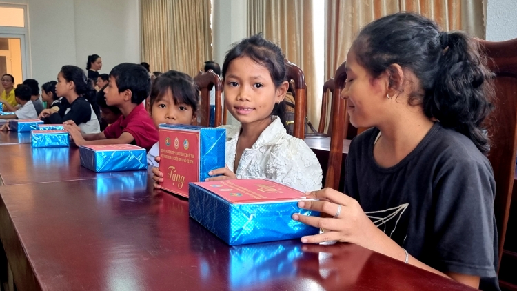 Cau ling yau pà 200 rbô pang sră cih ai kơnòm bơsram rƀah tàm càr Dăk Lăk in