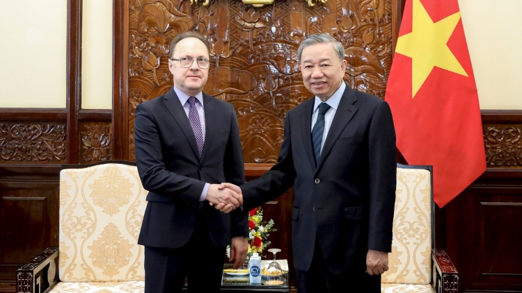 Tơlơi pơhing phrâo - Hrơi dua, lơ 18-6-2024