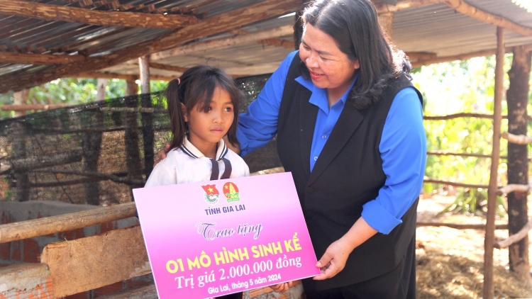 Tus bal dong kờl kơnòm dềt gơtìp kal ke tàm càr Gia Lai