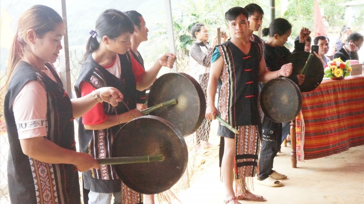 Tơdah nhŏng o