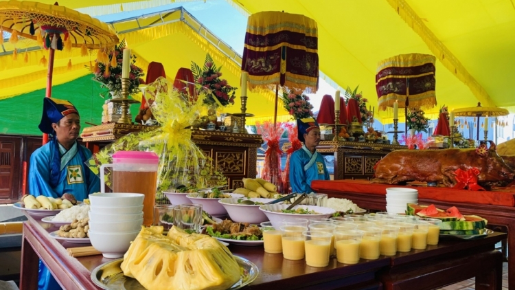 BHIỆC BHAN BHUỐIH ÂM HỒN HAY K’NỌO TƯỚC BHIỆC BHAN THẤT THỦ KINH ĐÔ HUẾ