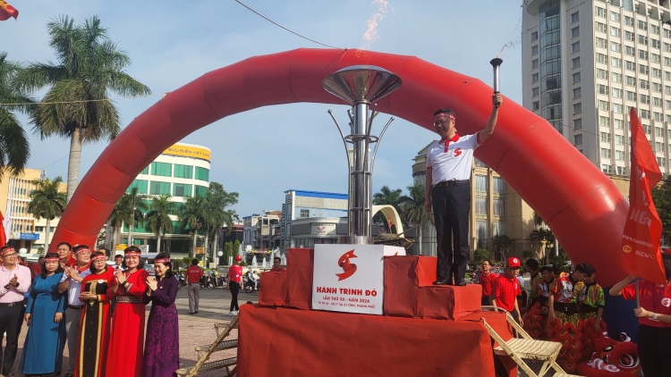 Pơxiâm po tơdroăng “Lăm pleăng mơheăm” tung lâp tơnêi têa rôh má 12