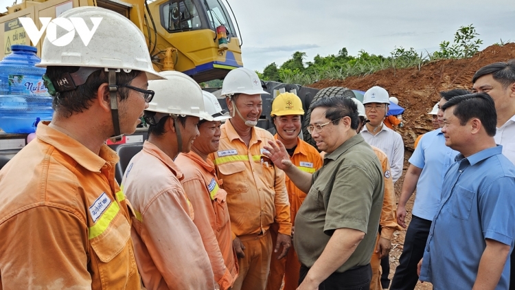 Thủ tướng lòt sền, pơndờm pơnđiang cau lơh phan tàm Rơndăp broă lơh Gùng che ồs đèng 500 kV che 3  