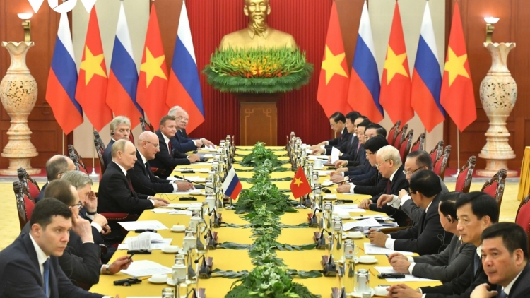 Tổng Bí thư Nguyễn Phú Trọng pơma đam hăm Kơdră tơm teh đak Liên bang Nga Vladimir Putin