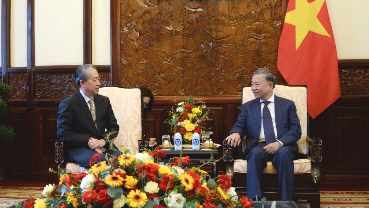 Kruanh dak Tô Lâm wơt Đại sứ Trung Quốc Hùng Ba