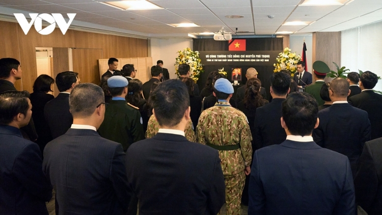 Anih yal tơngit ală lơgar dê: “Jơnau ưn ngài” bơh bơyô tàm dunia dê tus Tổng Ƀí thư ồng Nguyễn Phú Trọng dê