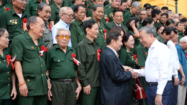 Tơdrong kơtơ̆ng ang năr 16-7-2024