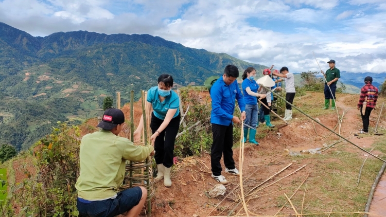 Chương trình phát thanh quam Tay thứ 3 mự 9 căm bườn 7 pì 2024.