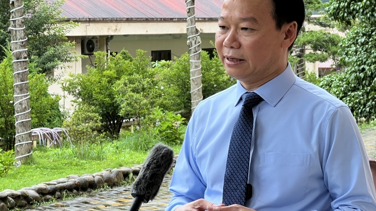 Bi mguôp mơ̆ng gru hmô “Hruê knhal jih hruê kăm hŏng mnuih ƀuôn sang” ti Mù Cang Chải