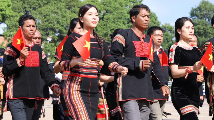 Hloh 9.000 kon pơlei Đăk Lăk kơchăng vang jang vă vei sơđơ̆ng tơpôl tơ̆ tơring 