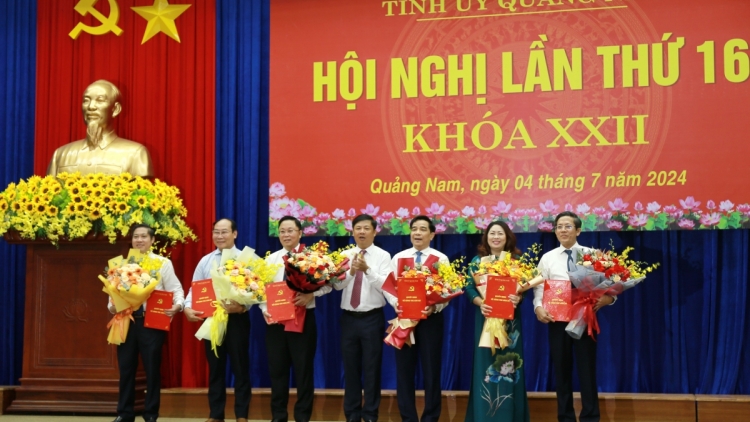 CHỦ TỊCH UBND QUẢNG NAM LALĂM A HAY BHRỢ BÍ THƯ ĐẢNG ĐOÀN ỦY BAN MTTQ VIỆT NAM TỈNH