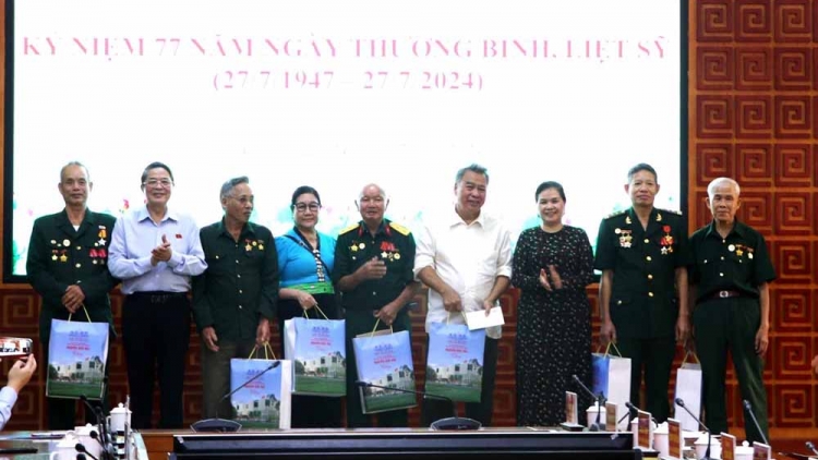 Pôa Nguyễn Đức Hải - Kăn xiâm phŏ hnê ngăn Kuô̆k hô̆i hbru tơmeăm ăm mâu ngế lêng rong râ châi tamo, ai hnoăng tơnêi têa a Lai Châu