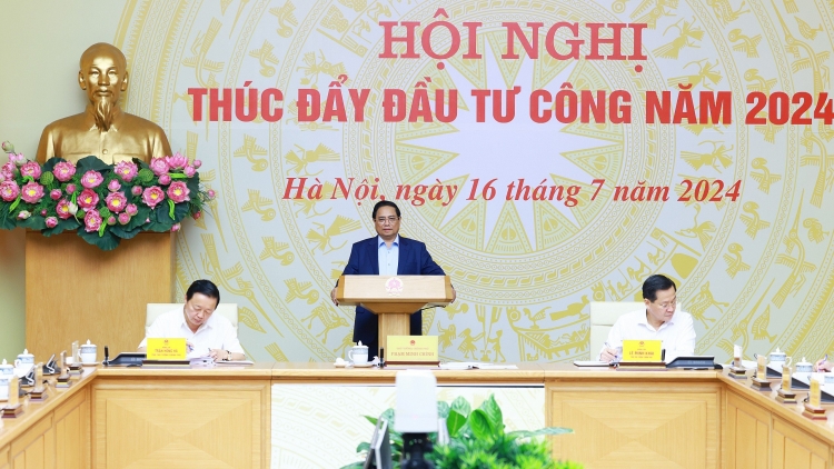 Thủ tướng Phạm Minh Chính pơgơ̆r hop akŏm pơtrŭt tơmơ̆t jên jang teh đak sơnăm 2024 