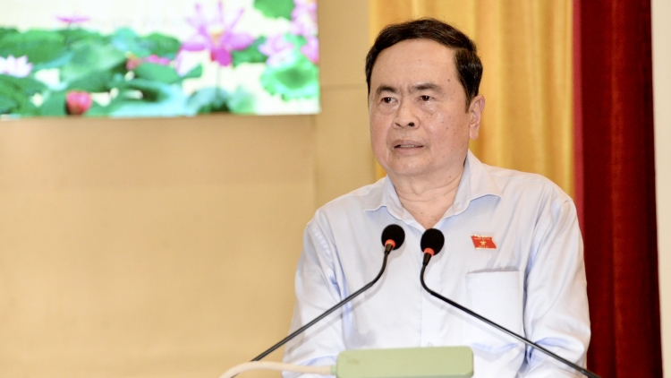 Khua git gai pơ ala mơnuih ƀôn sang dêh čar ơi Trần Thanh Mẫn nao čuă, ƀơk gơnam brơi mơnuih djru hơkrŭ ƀơi Nghệ An