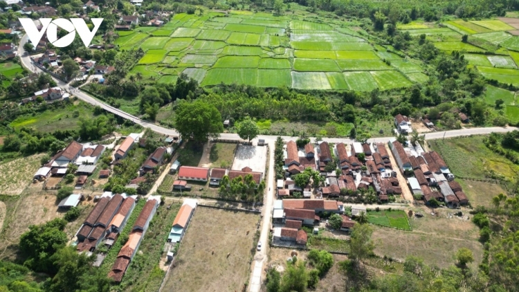 P’TÊẾT XA NAY BH’RỢ K’TIẾC K’RUUNG LÂNG PA DƯR DAL PR’ẮT TR’MUNG ACOON CÓH