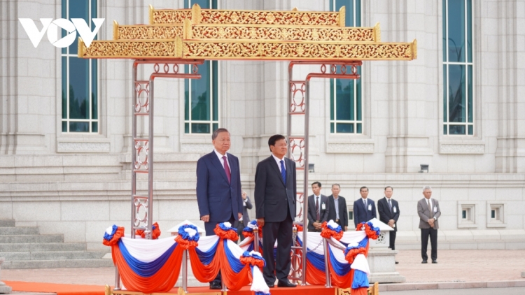 TỔNG BÍ THƯ, CHỦ TỊCH NƯỚC LÀO K’ĐHƠỢNG LÊY BH’RỢ T’PÂH CHỦ TỊCH NƯỚC TÔ LÂM