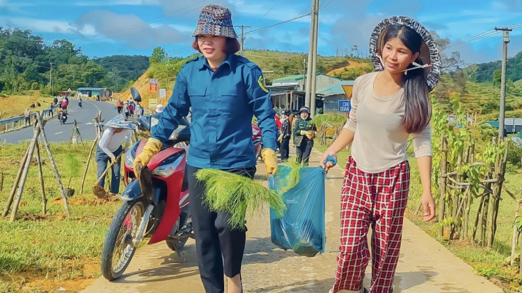 Hìu bơnhă tam brê mờ tam uă brê bơnơm tàm càr Kon Tum kung ờ hềt geh dong kờl phe 