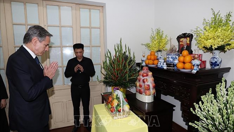 NGOẠI TRƯỞNG HOA KỲ TƯỚC ĐONG TỔNG BÍ THƯ NGUYỄN PHÚ TRỌNG TR’PÁC RAU BIL BAL LÂNG PR’LOỌNG ĐONG