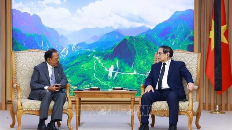 Khua knŭk kna drông khua kčĕ bruă răng mgang klei êđăp ênang lăn čar India 