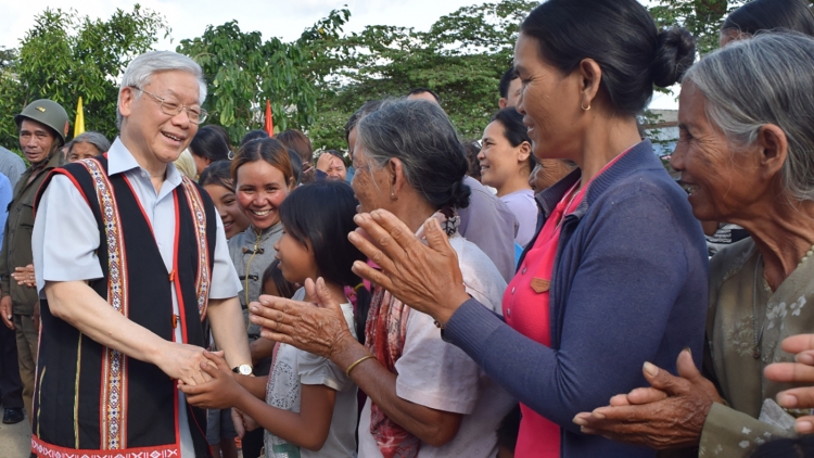 Mâu kuăn pơlê kuăn ngo Tây Nguyên mơnê kơ pôa Nguyễn Phú Trọng - Kăn xiâm pơkuâ hnê ngăn Đảng