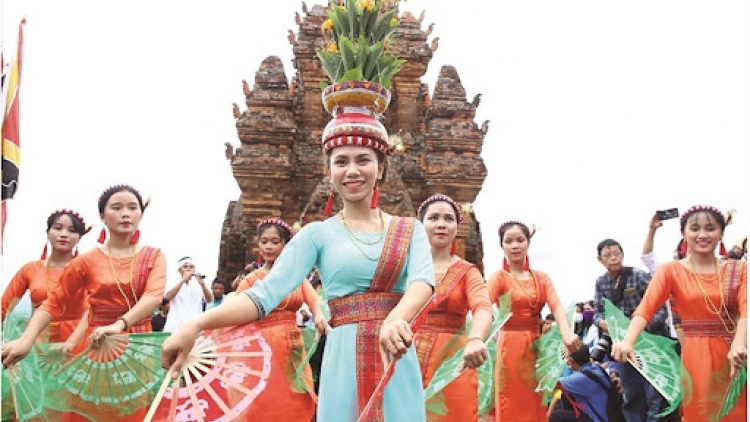 HAREI PATAOM ILAMO BANGSA CAM MBANG KA VI HU PEIH TABIAK MENG HAREI 27 -29/9 DI TỈNH NINH THUẬN 