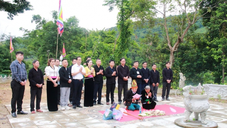 Tsaz yênhx nta suôz luk Hmôngz hnuz 16-8-2024