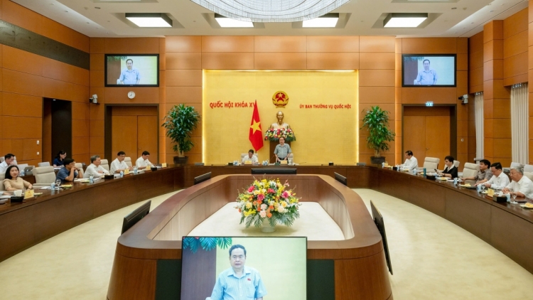 Kruanh Quốc hội Trần Thanh Mẫn pah kan đah rđau kan 3 Uỷ ban bah Quốc hội