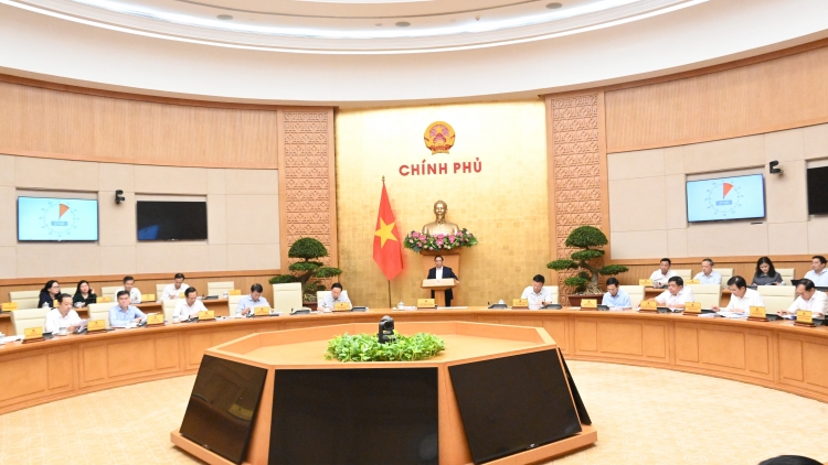 Khua knŭk kna Phạm Minh Chính kiă kriê klei knŭk kna bi kƀĭn mlan 7