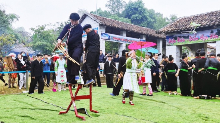 APÊÊ BH’RỢ LÂNG XA NAY “BHUI HAR TẾT ĐỘC LẬP” ĐHỊ VEL VĂN HÓA – DU LỊCH ZẬP K’BHUH ACOON COH VIỆT NAM