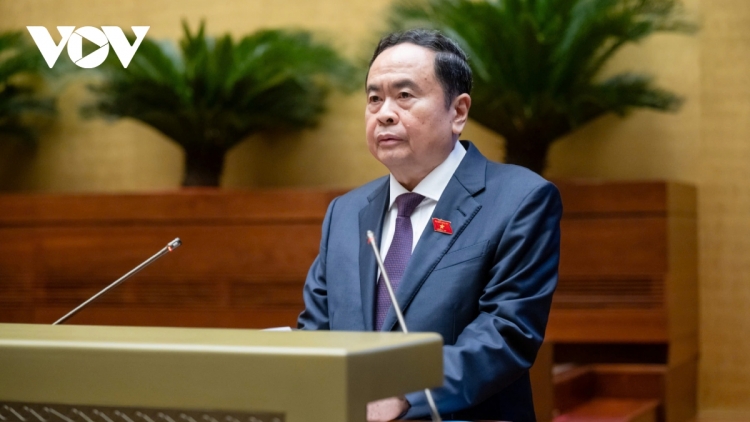 Kruanh Quốc hội Trần Thanh Mẫn ƀư tơm rơh ôp bah Ủy ban Thường vụ Quốc hội