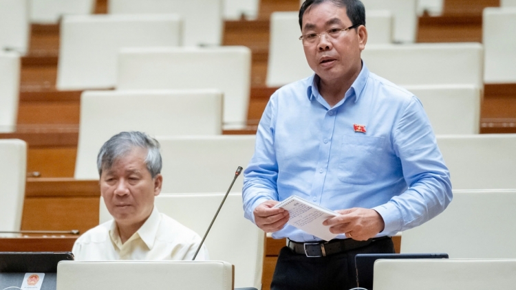 Vi ƀan pơkuâ Kuô̆k hô̆i Êng 3 ngế xiâm pơkuâ ‘na kơvâ cheăng kâ rêh ối pơlê pơla