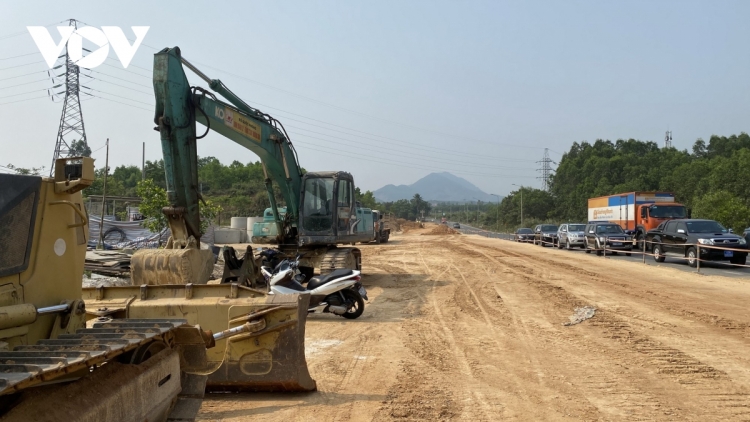 ZÂP K’TIẾC ĐOỌNG BHRỢ DỰ ÁN C’LÂNG LƯỚT ĐẤH HOÀ LIÊN - TUÝ LOAN TƯỚC LỨCH C’MOO 2024