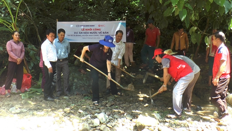 LÂH 250 ỨC ĐỒNG ZOOI ĐÁC CH’NGAACH ĐHỊ CHR’VAL TÀ BHING, NAM GIANG