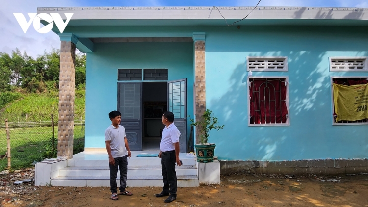 LẤH 307.000 G’LÚH PR’LOỌNG ĐHA RỨT, PR’LOỌNG ĐÔNG CHÍNH SÁCH QUẢNG NGÃI BƠƠN VẶ ZÊN T’ĐUI ĐOỌNG