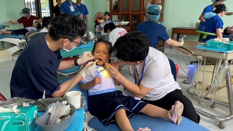 KHÁM LÂNG PA DƯAH K’NIÊNG DỌO PAY ZÊN ĐOỌNG HA 2.500 P’NIÊN DA DING CA COONG NAM ĐÔNG