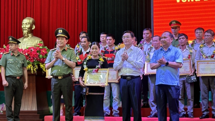 Kheăn kơdeăn mâu ngế ki kơhnâ rơkê tung gâk kring tơniăn kơpong hdroâng kuăn ngo Tây Nguyên