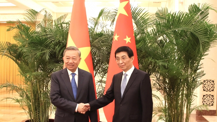 Khua gĭt gai Đảng, Khua lăn čar Tô Lâm bi tuôm hŏng Khua Bruă Kƀĭn Ala China Vương Hộ Ninh 