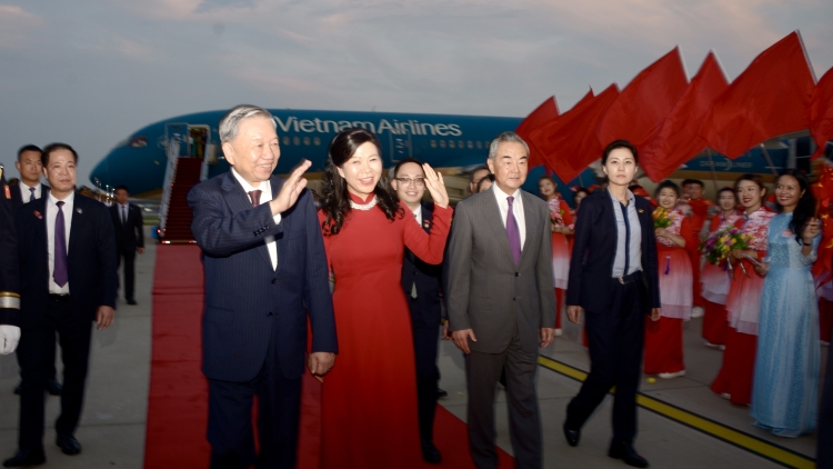 Tổng Bí thư, kruanh dak Tô Lâm lĕ geh âk nău pah kan ta rơh tât khâl Trung Quốc.