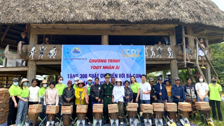 CHER 300 HUN PR’HÊL ĐOỌNG HA ĐHANUÔR K’ĐHAP ĐHA RỰT ĐHỊ ZR’LỤ CA NOONG K’TIẾC VIỆT – LÀO