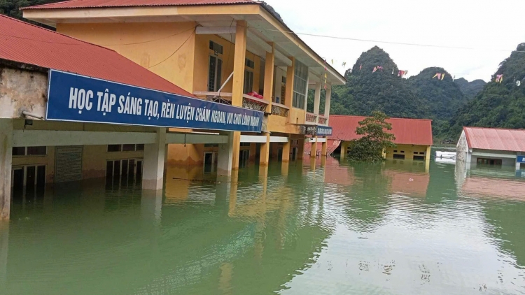 Cao Bằng: Hàng trăm hộ dân ở xã đặc biệt khó khăn bị cô lập do nước lũ