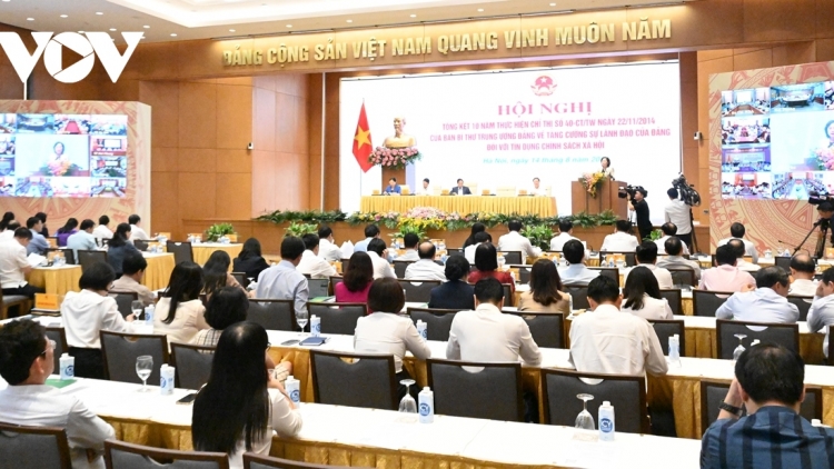 Thủ tướng ƀư tơm nar rƀŭn lôch 10 năm ƀư ân manh prăk chính sách xã hội