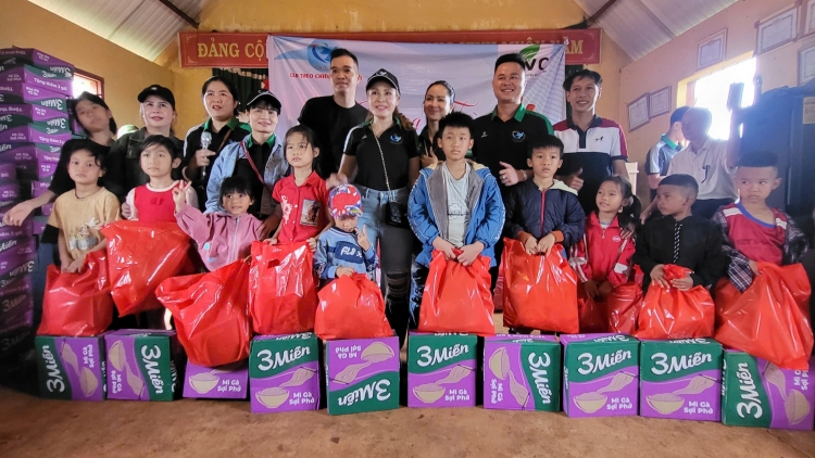 Hơnhăk Trung thu truh hrôih hăm đe hơioh tơ̆ tơring hơtăih yăih Đắk Lắk