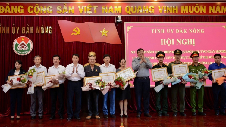 “Boh sang 100 prăk” – bruă ngă điêt ƀiădah yuôm bhăn