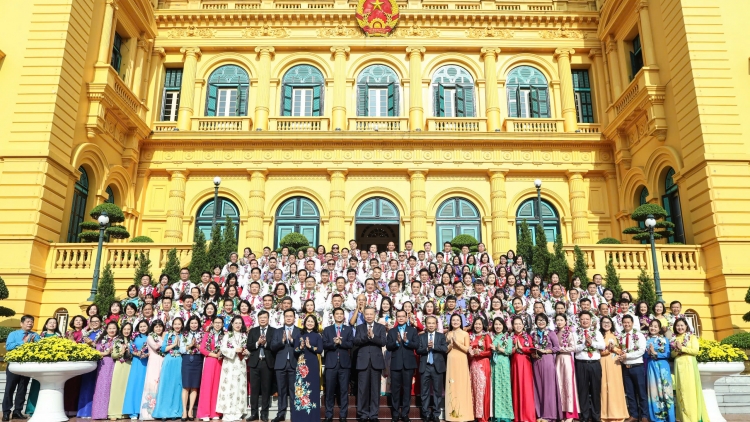 Tổng Bí thư, Kruanh dak Tô Lâm mâp măt mpôl ntơh măt nsŏng kơl trong kan ngăch prăl, rhŏ dŏng uĕh”