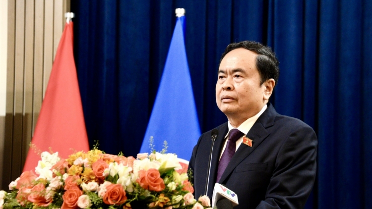 CHỦ TỊCH QUỐC HỘI TRẦN THANH MẪN TƯỚC OOY MOSCOW, TƠỢP G’LÚH LƯM LÊY LIÊN BANG NGA